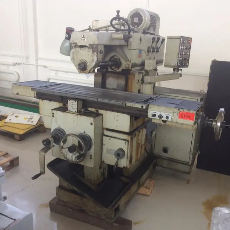 Fresadora universal TOS Olomouc FGS 25/32